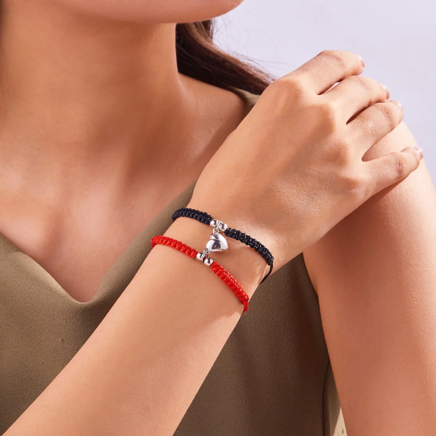 Par de Pulseras Hilo Corazón - Unidos con Imán