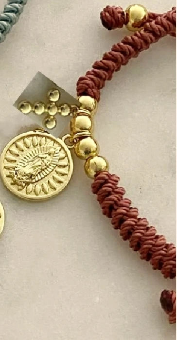 Pulsera Hilo Virgen Milagrosa y Sagrado Corazón Jesús